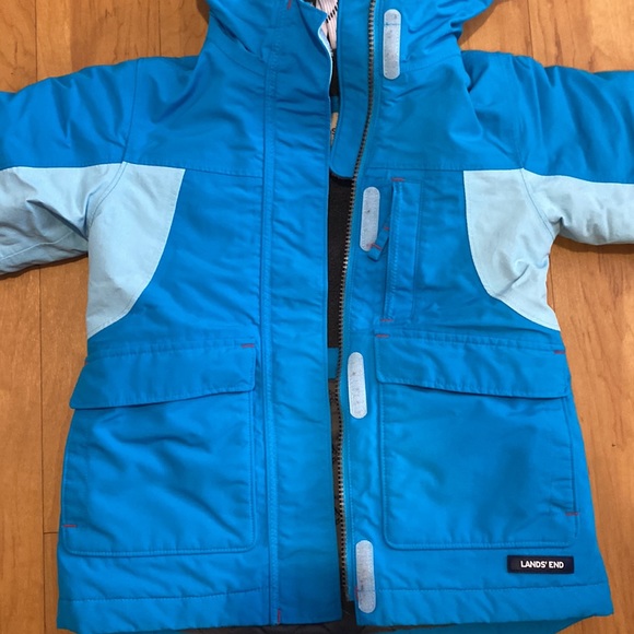 Lands’ End Girls Squall Waterproof Winter Parka - Picture 5 of 9
